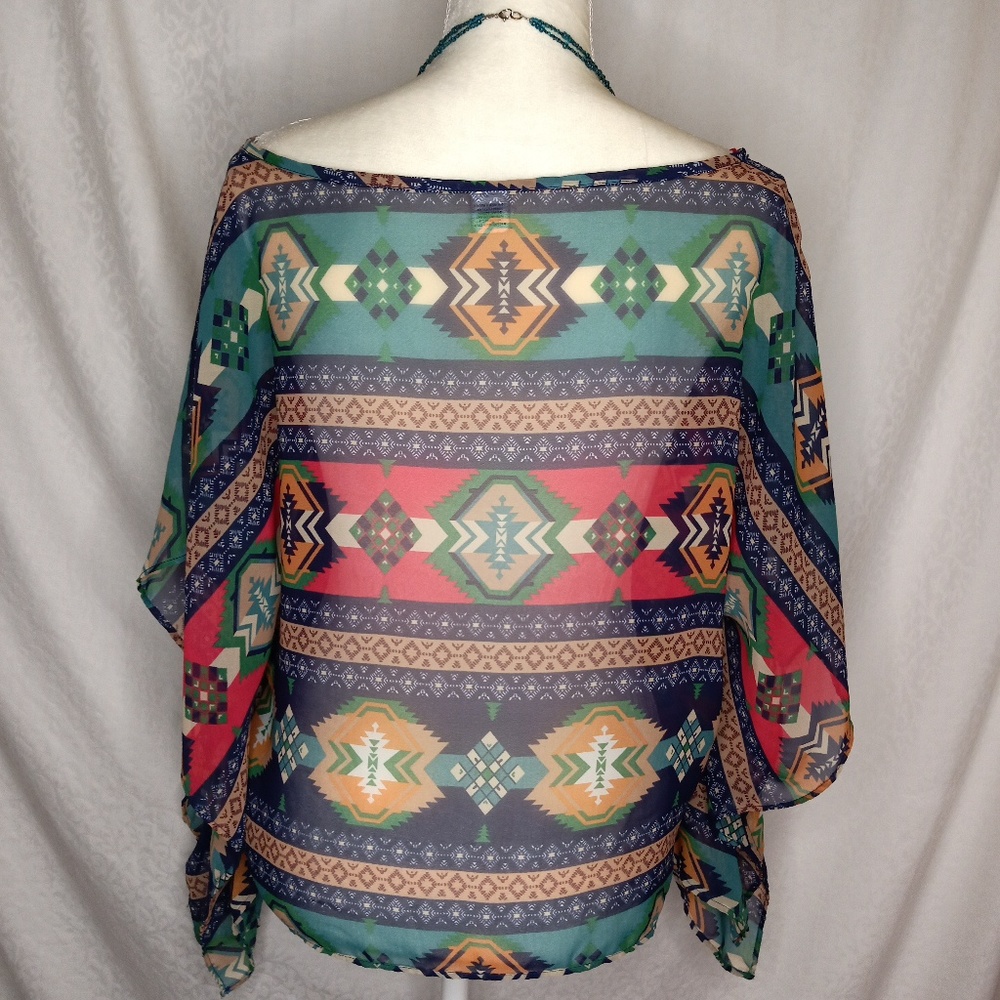 Geometric Patterned Sheer Blouse - Picture 4 of 8